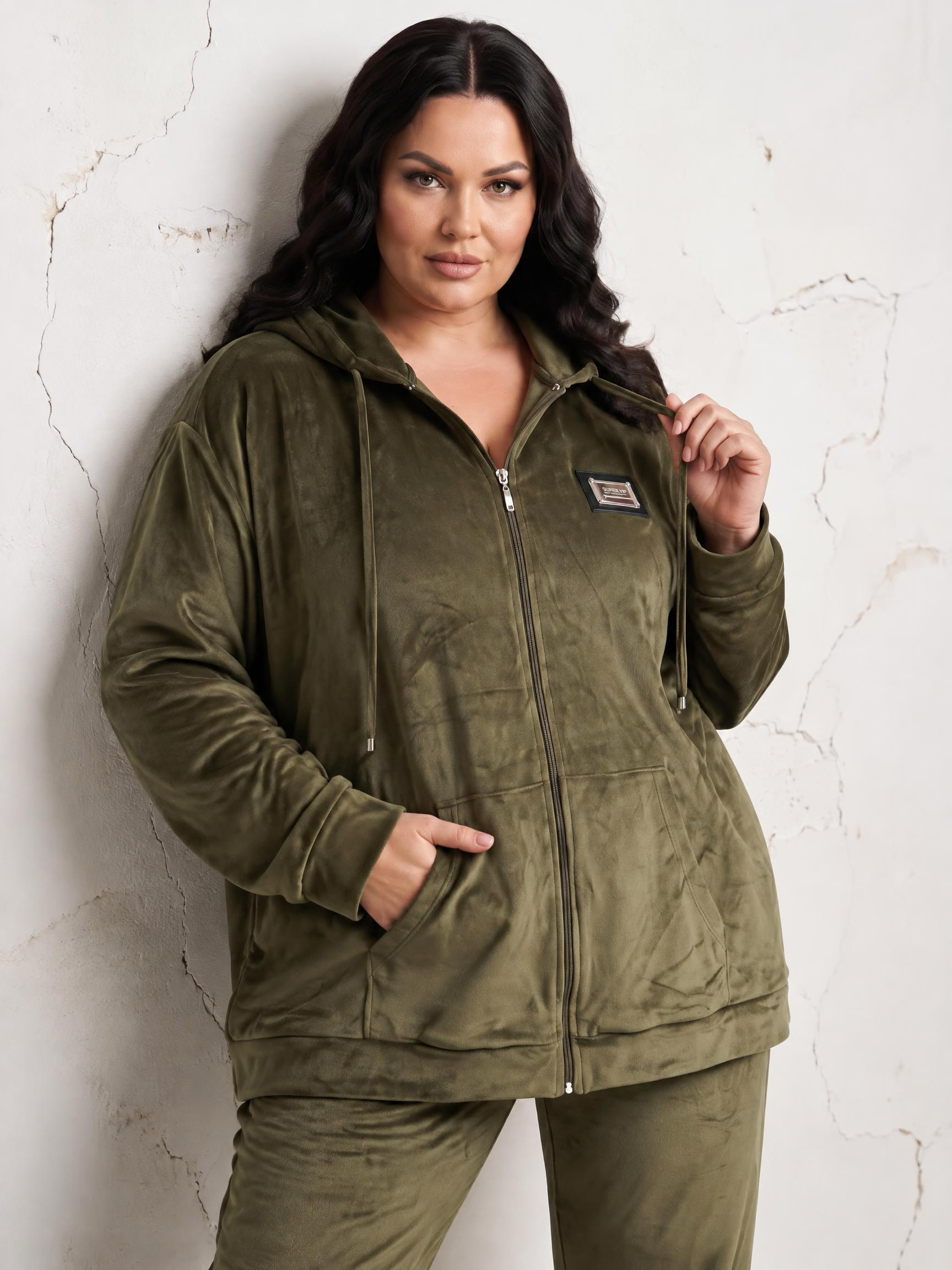 Луксозен комплект от нежно кадифе в каки цвят Plus size