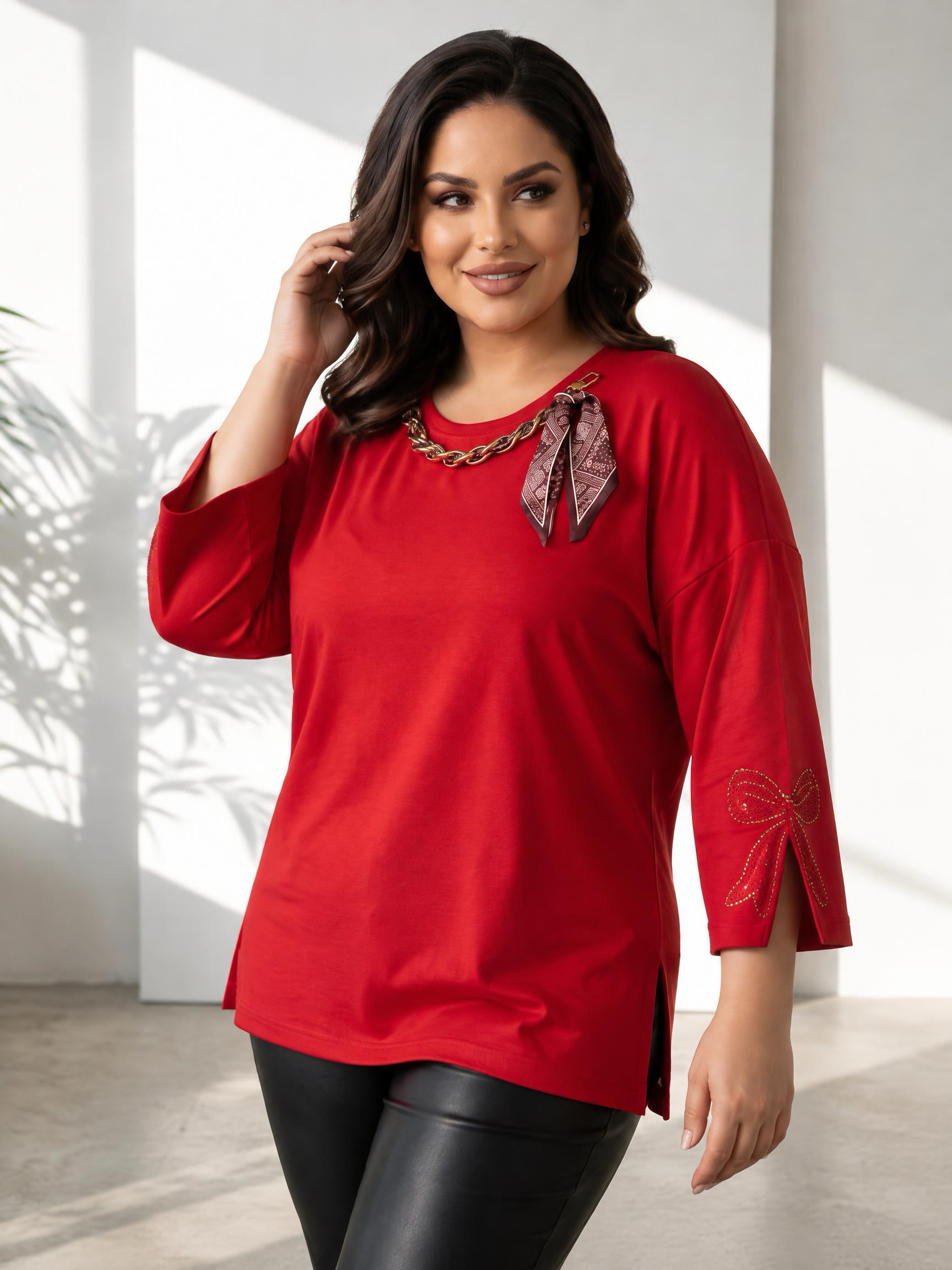 Червена блуза в ефектно колие PLUS SIZE модел