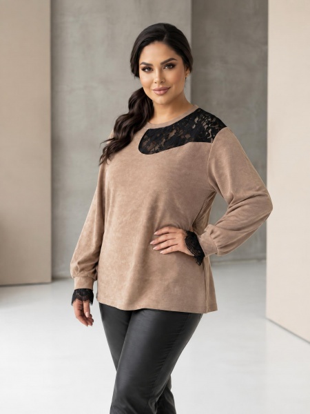 Туника цвят капучино с дантелен акцент в големи размери